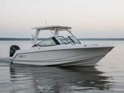 2022 Boston Whaler 240 Vantage