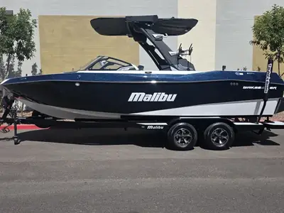 Malibu 23 LSV