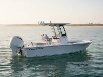 2026 Sportsman Masters 227 Bay Boat