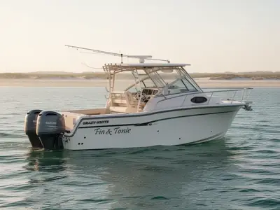 2013 Grady-White Marlin 300