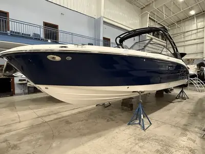 2025 Sea Ray SDX 270