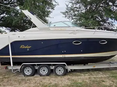 2004 Rinker Fiesta Vee 270