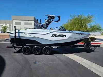 2024 Malibu M242
