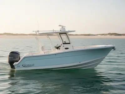 2023 Robalo R302 Center Console