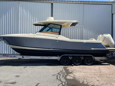 Chris-Craft Calypso 32