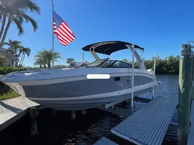 2022 Sea Ray SDX 290