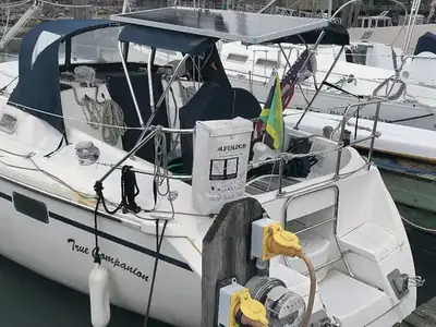 Hunter 32 Vision