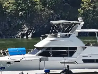 Carver 390 AFT CABIN
