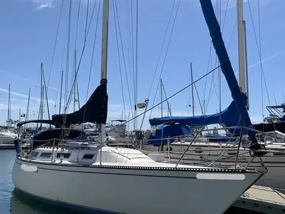 1983 Catalina 38