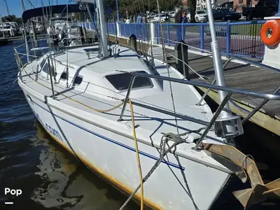 2001 Catalina 320