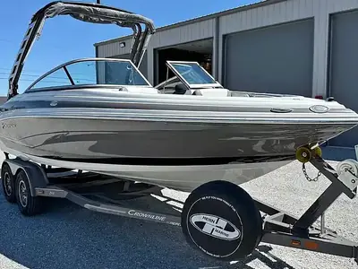 2019 Crownline 215 SS