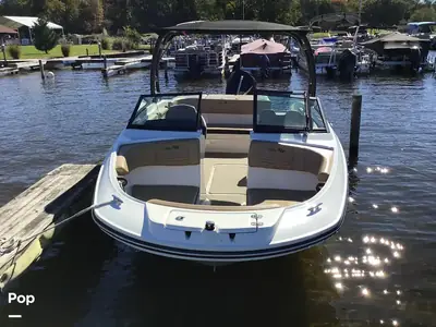 2023 Sea Ray SPX 210
