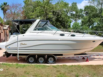 2005 Rinker FIESTA VEE 342