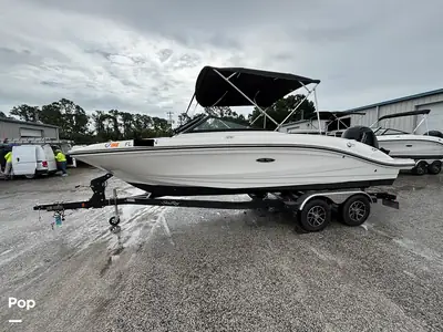 2023 Sea Ray SPX 210