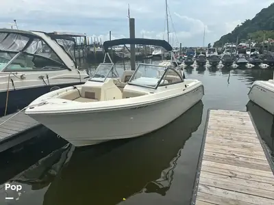 2024 Cobia 220 DC