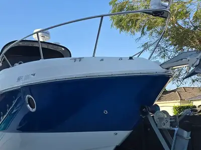 2018 Rinker 290 Express Cruiser