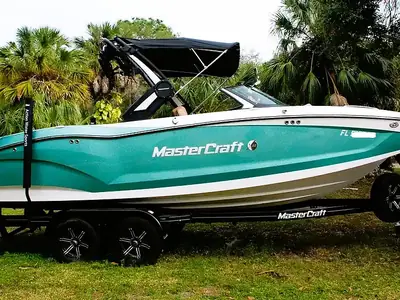 2022 MasterCraft X22