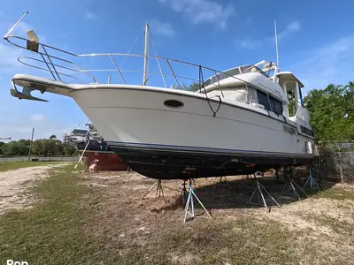 Carver 350 Aft Cabin