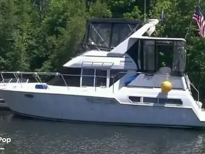 Carver 325 AFT CABIN