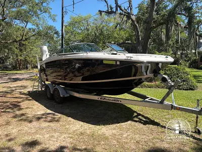 2016 Regal 22 FASDECK