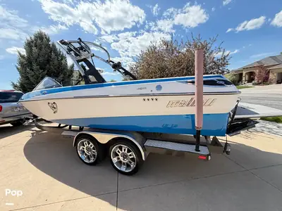2010 Malibu 23 LSV