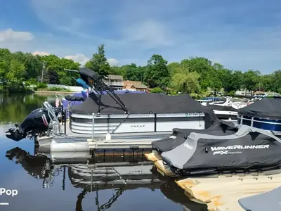 2021 Crest Pontoons 220 SLC