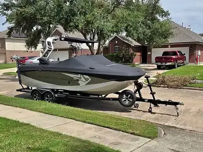 2015 Nautique Super Air Nautique G21