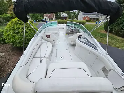 2005 Crownline 240 EX