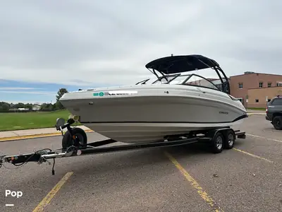 Rinker Q5