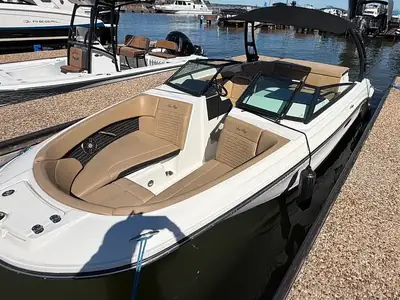 2022 Sea Ray SPX 230