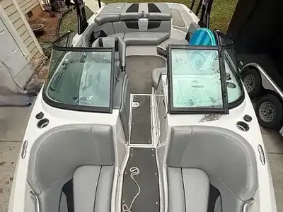 2009 Correct Craft SUPER AIR NAUTIQUE 210