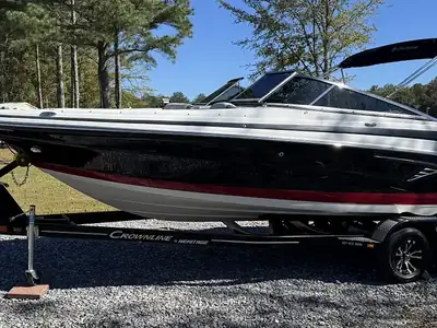 Crownline 240 SS