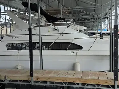 Carver 380 SANTEGO SE