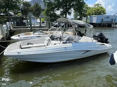 Crownline E230 XS