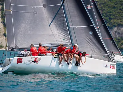 Melges Performance /SOCA 32