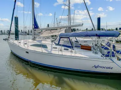 2011 Catalina 445