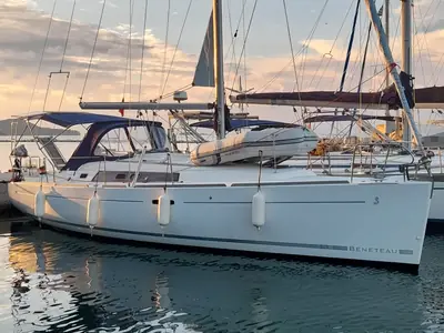 2009 Beneteau Oceanis 37