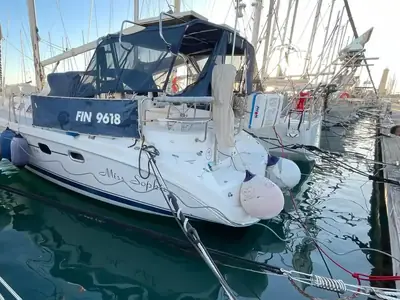 2002 Hunter 466