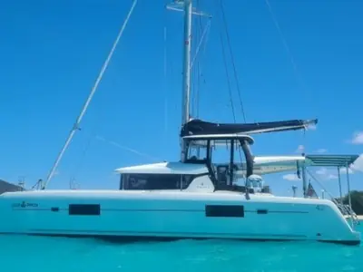 Lagoon 42