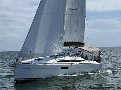 2015 Jeanneau SUN ODYSSEY 349