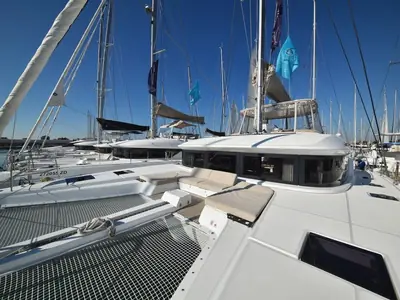 2021 Lagoon / Groupe Beneteau 50