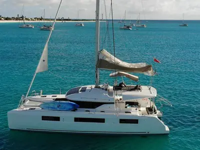 2019 Lagoon / Groupe Beneteau 50