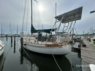 1983 Tayana 37