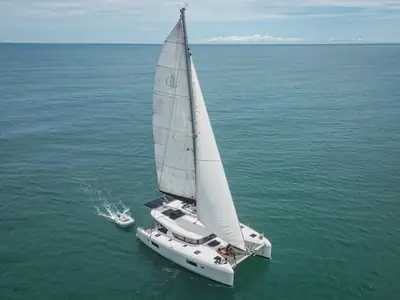 Lagoon 42