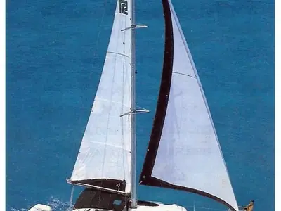 1998 Prout 38