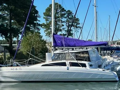 Maine Cat 38
