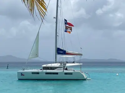 2019 Lagoon / Groupe Beneteau 50