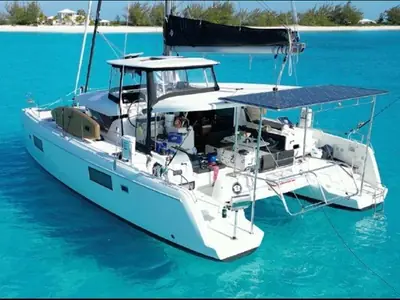2019 Lagoon 42