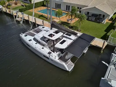 Lagoon 42