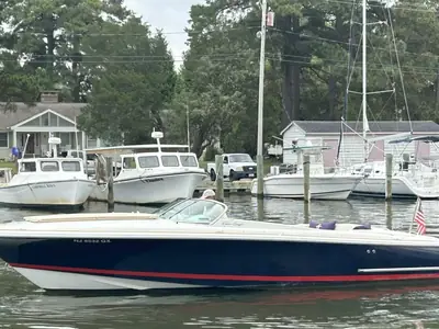 2006 Chris-Craft 28 Corsair
